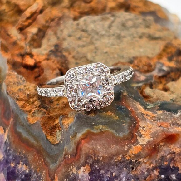 Unbranded Jewelry - Sterling Silver 925 Halo Engagement Ring Size 3.75 Cushion Cut Cubic Zirconia